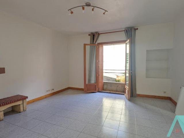 Duplex location à Arrondissement de Toulon, Le Beausset