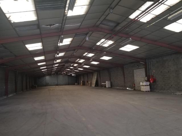 Local Commercial location à Évreux, Evreux