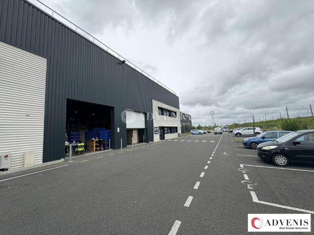 Local Commercial location à Bordeaux, Ambarès-et-lagrave