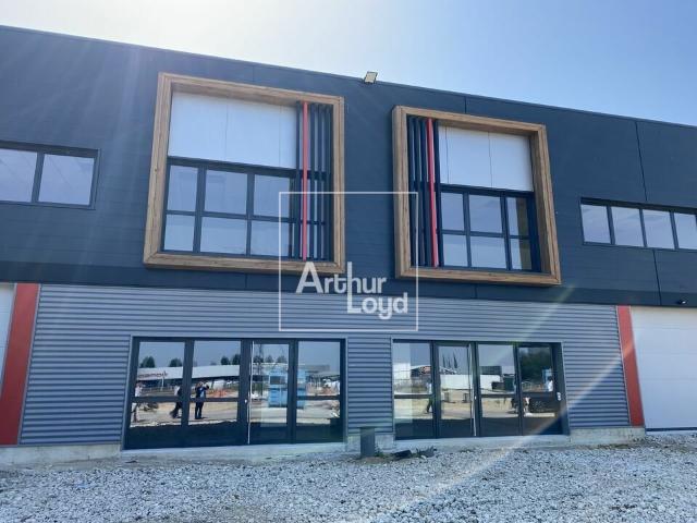 Local Commercial location à Palaiseau, Avrainville