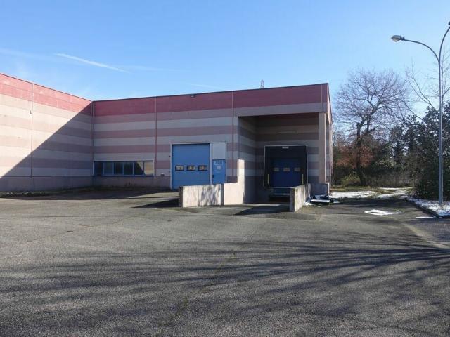 Local Commercial location à Belley, Blyes