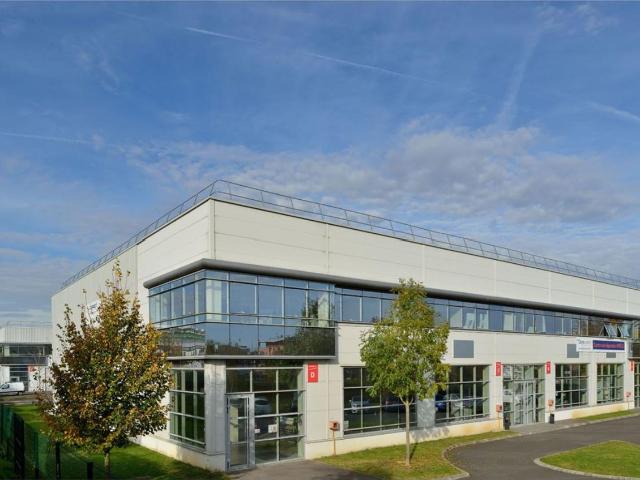 Local Commercial location à Versailles, Bois-d'arcy