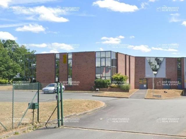 Local Commercial location à Arras, Brebières