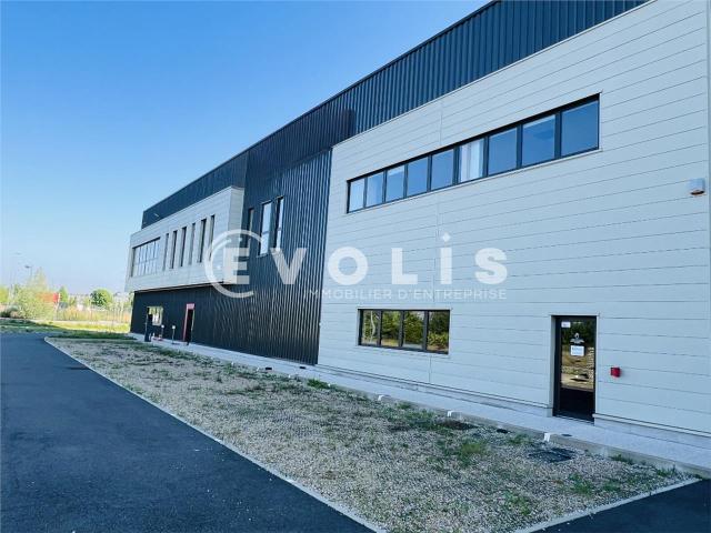 Local Commercial location à Torcy, Brie-comte-robert