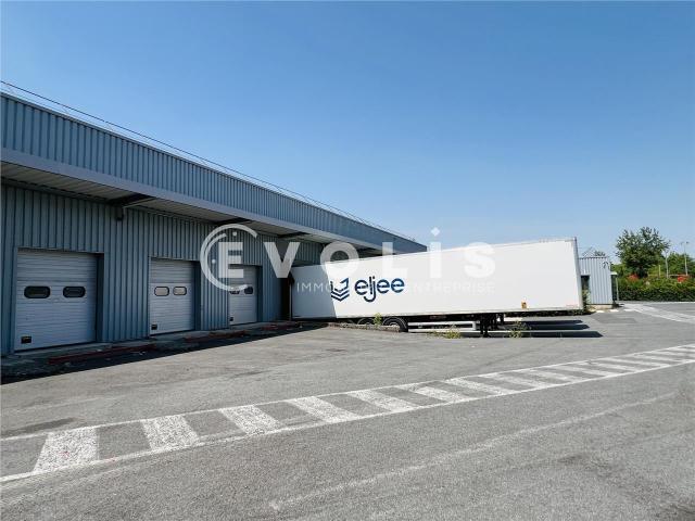 Local Commercial location à Torcy, Brie-comte-robert