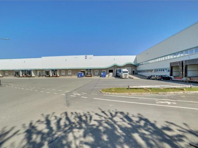 Local Commercial location à ZAE Les Aubins, Bruyères-sur-Oise