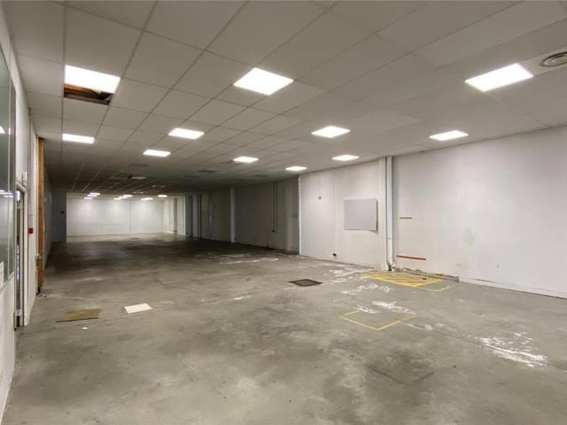 Local Commercial location à Nanterre, Colombes