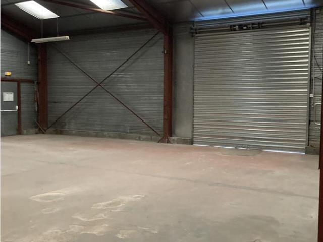 Local Commercial location à Bordeaux, Gradignan