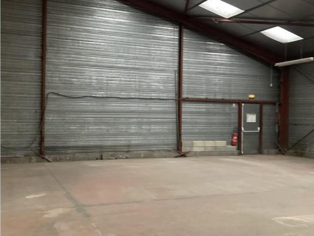 Local Commercial location à Bordeaux, Gradignan