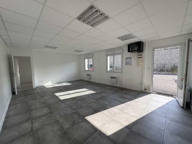 Local Commercial location à Orléans, La Chapelle-saint-mesmin