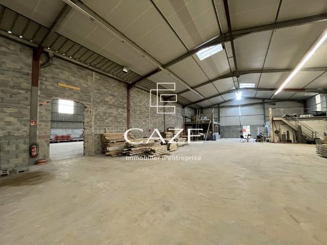 Local Commercial location à Jonzac, Bussac-forêt