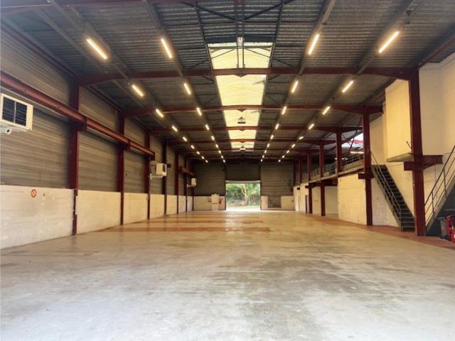 Local Commercial location à Rambouillet, Coignières