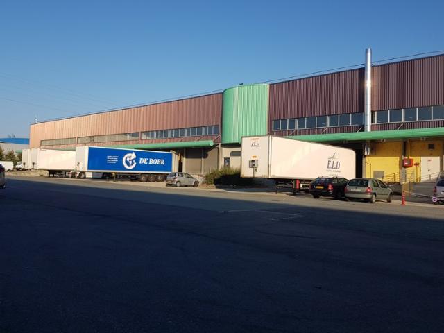 Local Commercial location à Melun, Combs-la-ville