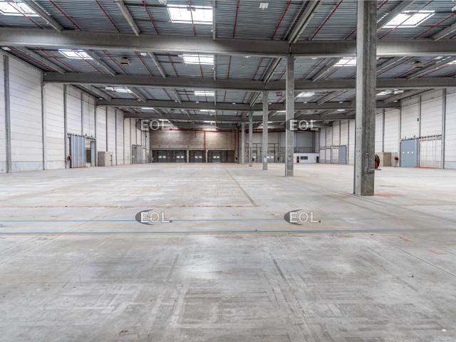 Local Commercial location à Melun, Combs-la-ville