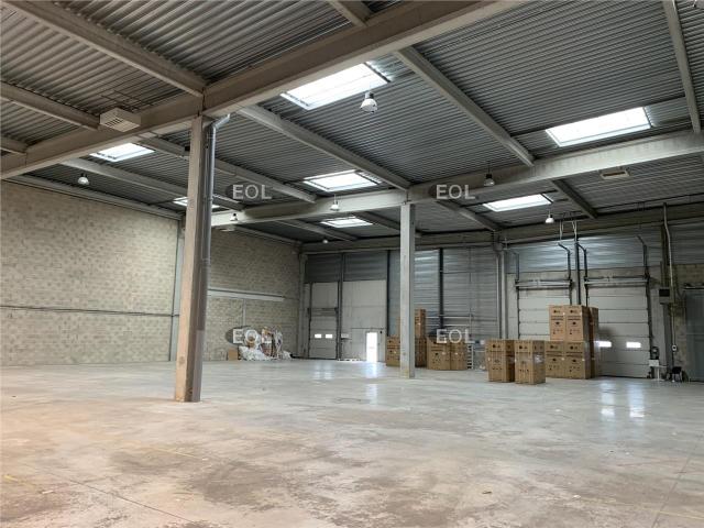 Local Commercial location à Melun, Combs-la-ville