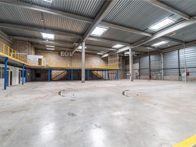 Local Commercial location à Melun, Combs-la-ville