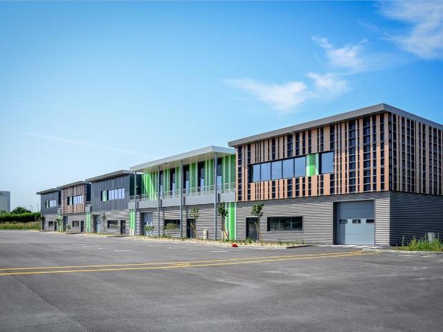 Local Commercial location à Conflans-sainte-honorine, Fin d'Oise