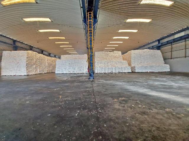 Local commercial location à Anfa, Gharb-Chrarda-Beni Hssen