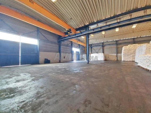 Local commercial location à Anfa, Gharb-Chrarda-Beni Hssen