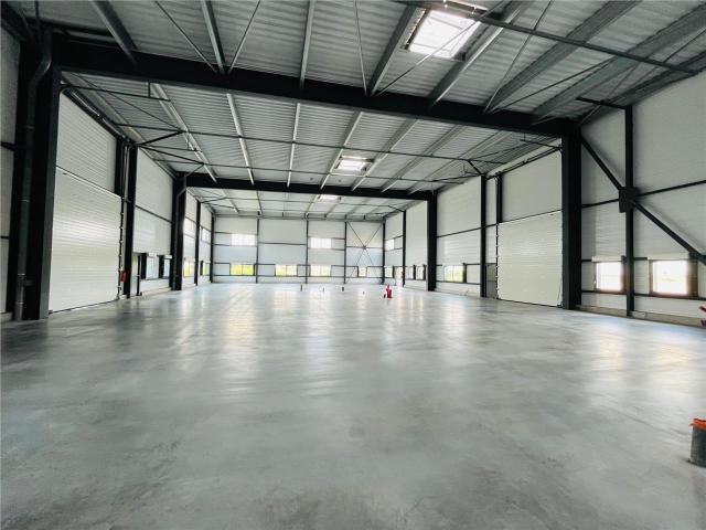 Local Commercial location à Saint-Nazaire, Donges