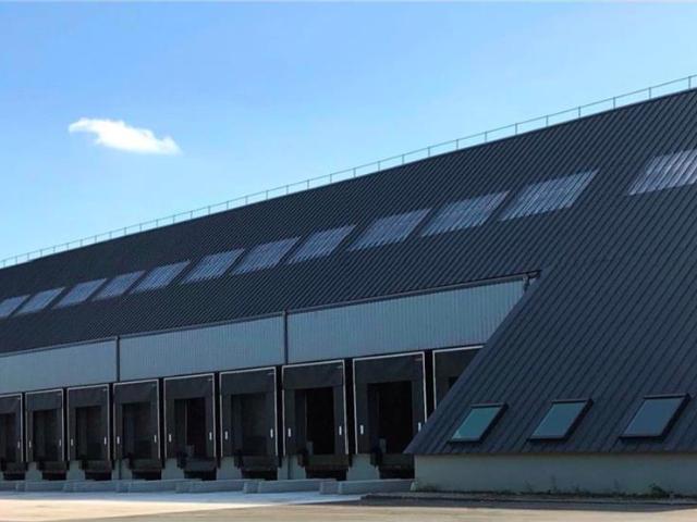 Local Commercial location à Torcy, Emerainville