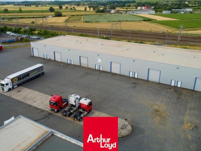 Local Commercial location à Loché, Mâcon