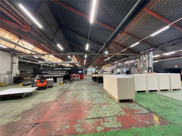 Local Commercial location à Évreux, Evreux