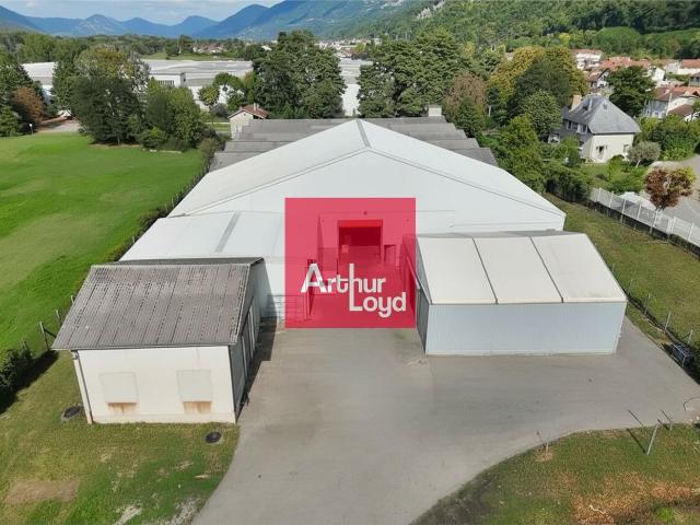Local Commercial location à Grenoble, Froges