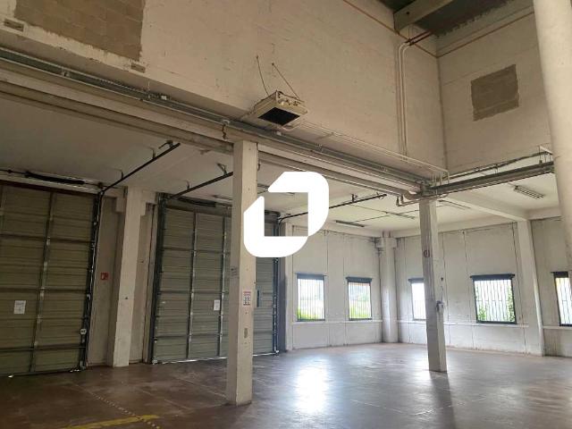 Local Commercial location à Nanterre, Gennevilliers