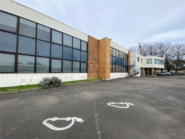 Local Commercial location à Bordeaux, Gradignan