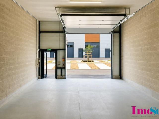 Local Commercial location à Bordeaux, Gradignan
