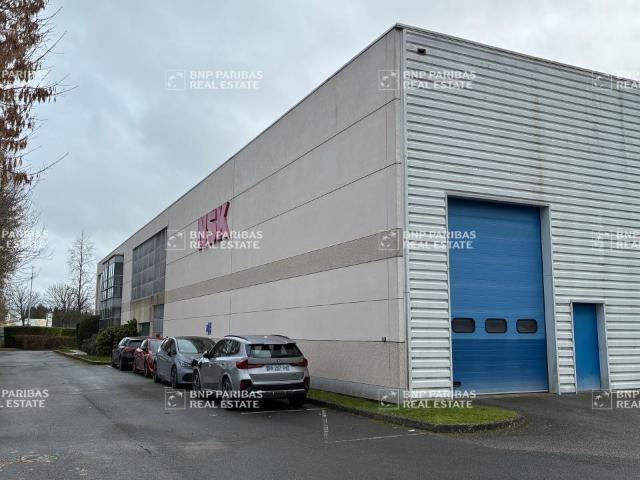 Local Commercial location à Versailles, Guyancourt