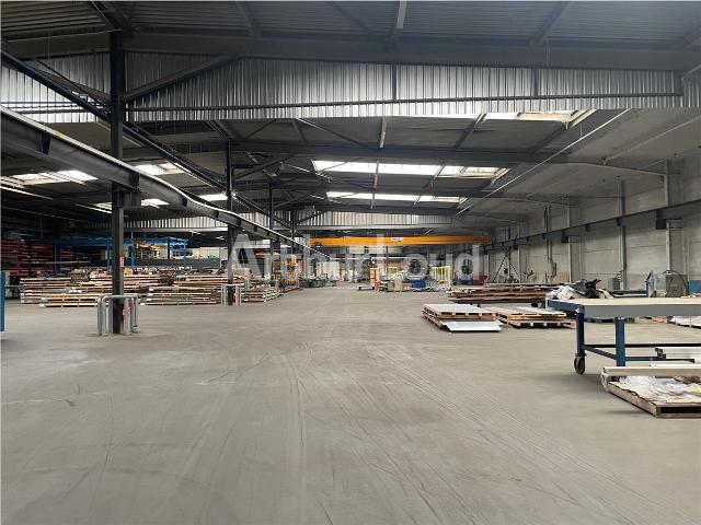 Local Commercial location à Béthune, Annezin