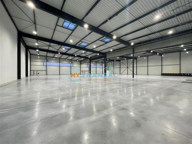 Local Commercial location à Zone industrielle du Commandant Rolland, Le Bourget