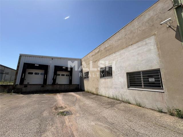Local Commercial location à Roanne, Le Coteau