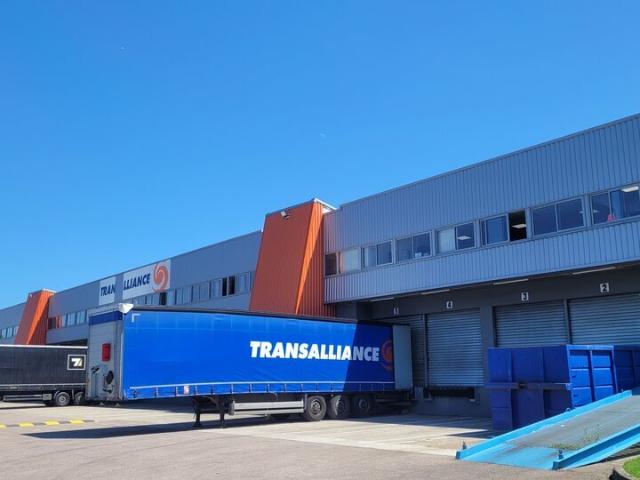 Local Commercial location à Rouen, Le Petit-quevilly