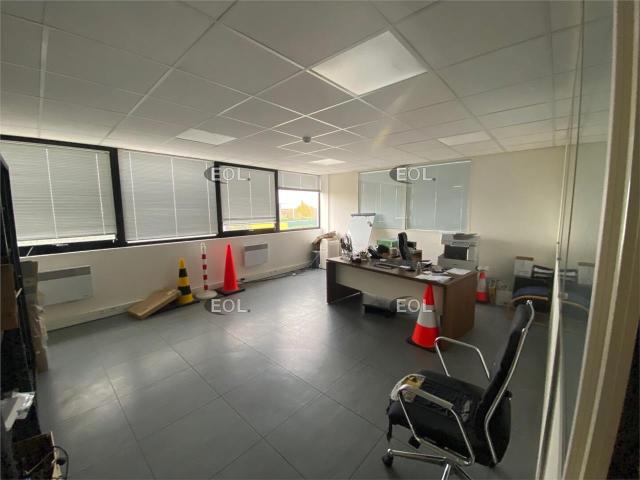Local Commercial location à Melun, Lieusaint