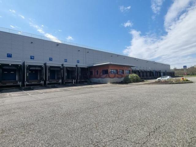 Local Commercial location à Toulouse, Baziège