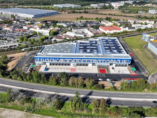 Local Commercial location à Saint-Germain-en-Laye, Conflans-sainte-honorine