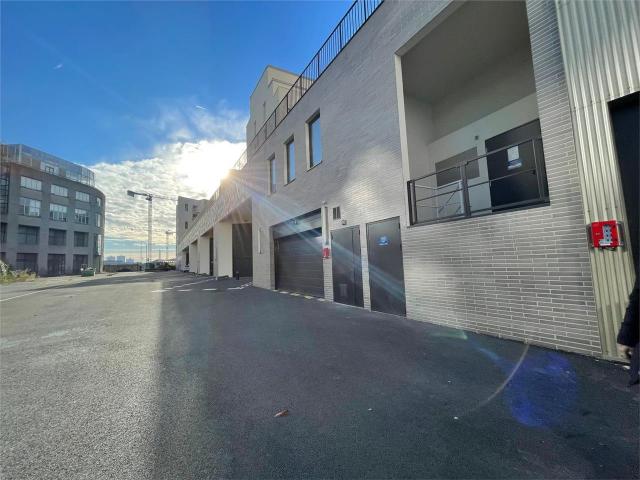 Local Commercial location à L'Haÿ-les-Roses, Ivry-sur-seine