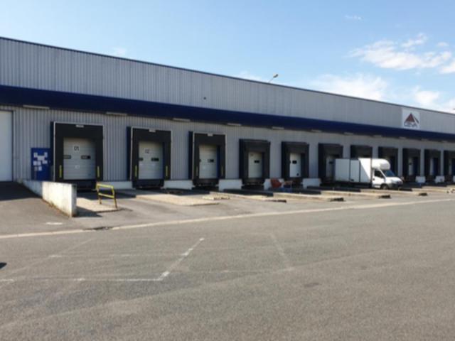 Local Commercial location à Compiègne, Longueil-sainte-marie