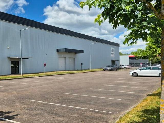 Local Commercial location à Dijon, Longvic