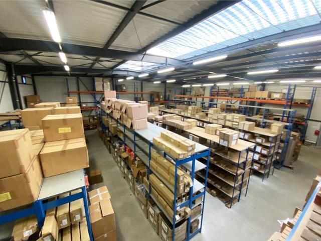 Local Commercial location à Rambouillet, Magny-les-hameaux