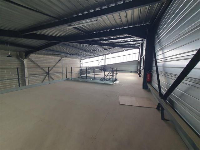Local Commercial location à Bordeaux, Mérignac
