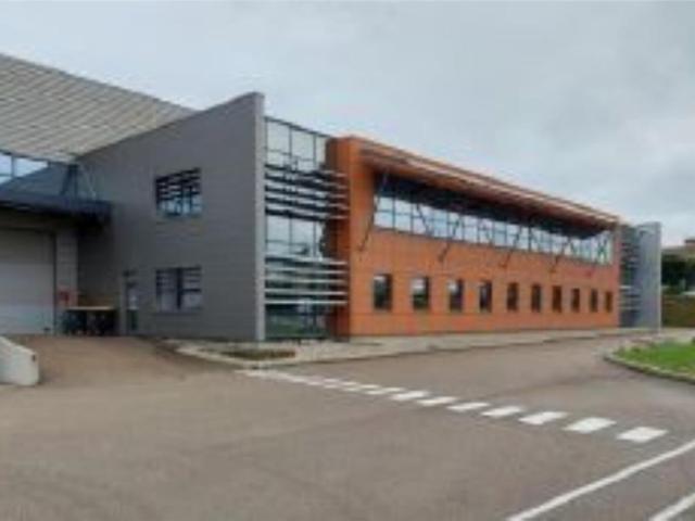 Local Commercial location à Bourg-en-Bresse, Miribel