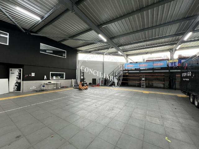 Local Commercial location à Toulouse, Montrabé