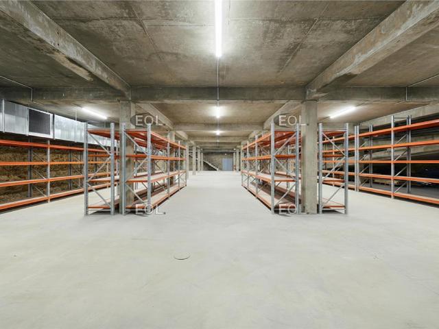 Local Commercial location à Bobigny, Vaux-montreuil