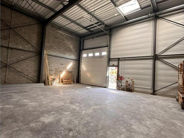 Local Commercial location à Toulouse, Colomiers