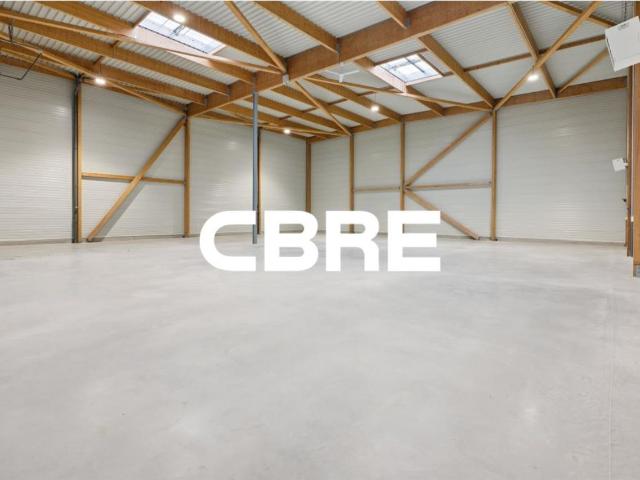 Local Commercial location à Torcy, Courtry