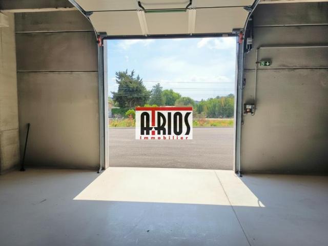 Local Commercial location à Arrondissement de Toulon, Cuers